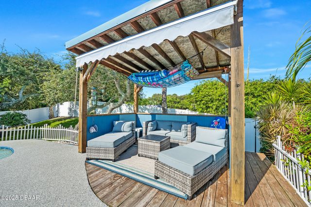 448 Nautilus Avenue, Daytona Beach, FL 32118