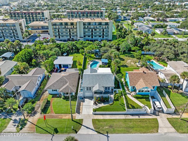 448 Nautilus Avenue, Daytona Beach, FL 32118