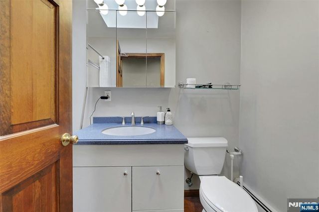 1280 Sussex Road, Teaneck, NJ 07666