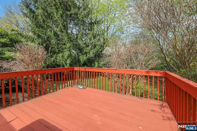 1280 Sussex Road, Teaneck, NJ 07666