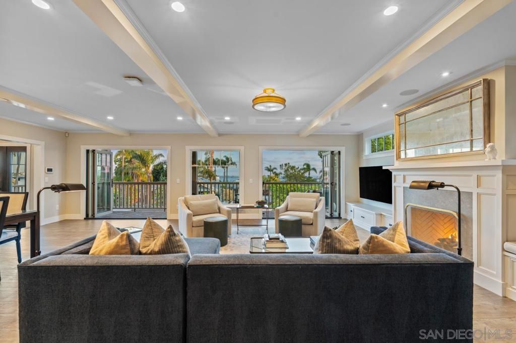 Image 11 of property listing at 3929 Alameda, San Diego, CA 92103