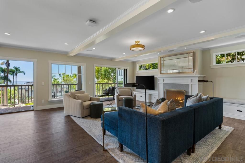 Image 14 of property listing at 3929 Alameda, San Diego, CA 92103