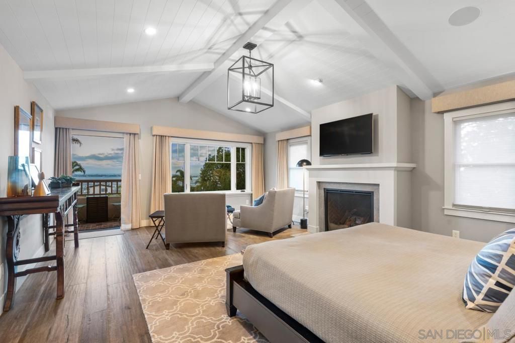 Image 37 of property listing at 3929 Alameda, San Diego, CA 92103