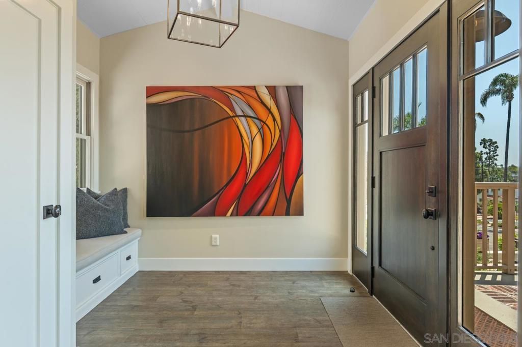 Image 7 of property listing at 3929 Alameda, San Diego, CA 92103