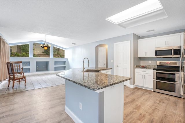 14203 VISTA DEL LAGO BOULEVARD, Clermont, FL 34711