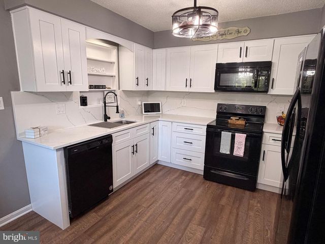 184 DEXTER DR, Martinsburg, WV 25405