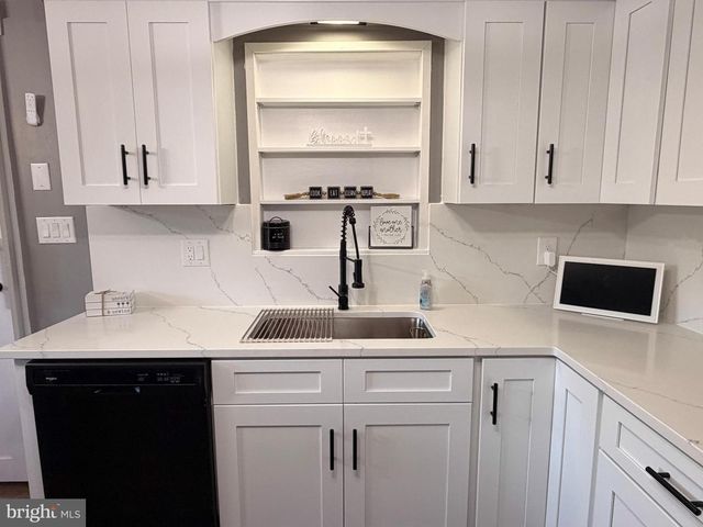 184 DEXTER DR, Martinsburg, WV 25405