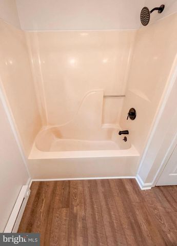 184 DEXTER DR, Martinsburg, WV 25405