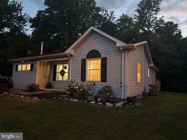 184 DEXTER DR, Martinsburg, WV 25405