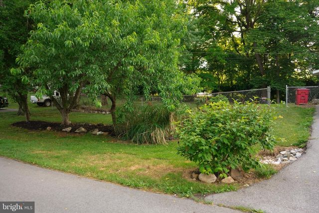 184 DEXTER DR, Martinsburg, WV 25405