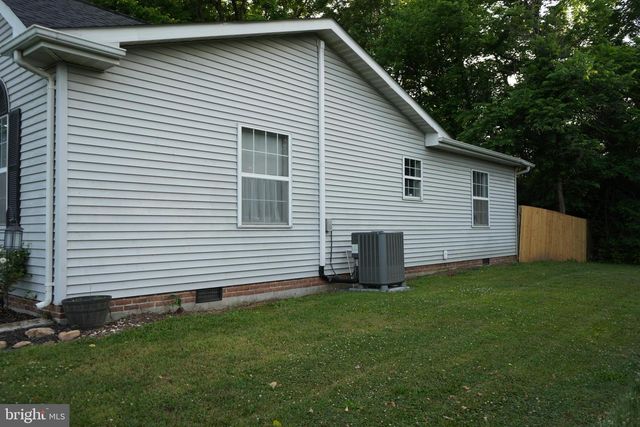184 DEXTER DR, Martinsburg, WV 25405