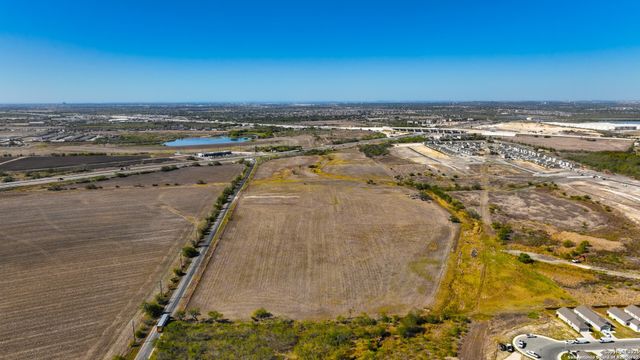 10225 Green, Converse, TX 78109