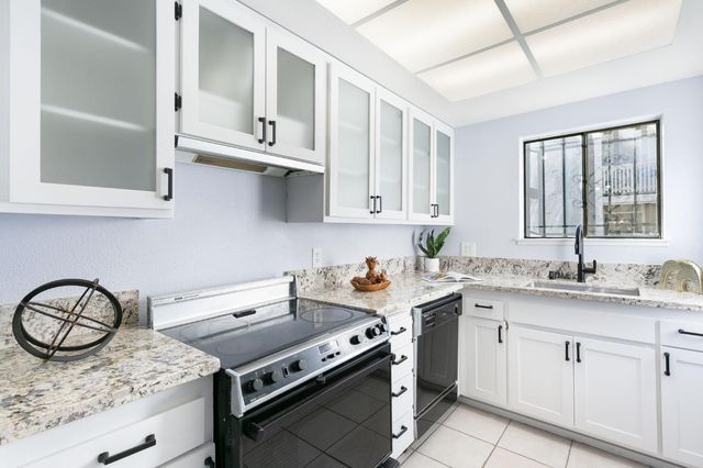 45 Derow Ct, Sacramento, CA 95833