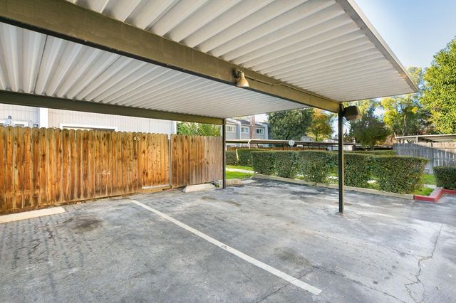 45 Derow Ct, Sacramento, CA 95833