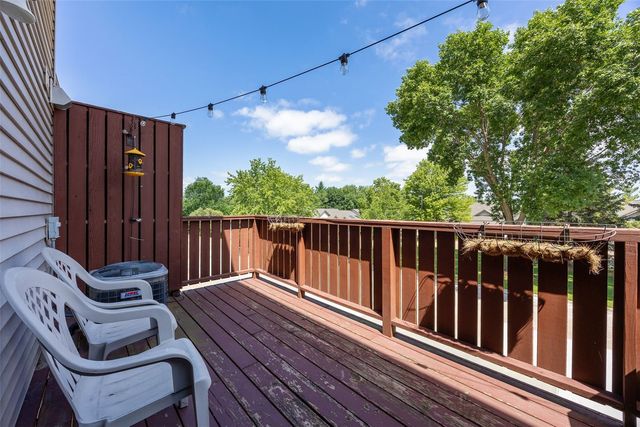 904 West Side Drive, Iowa City, IA 52246