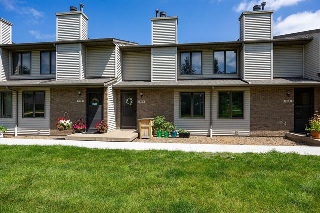904 West Side Drive, Iowa City, IA 52246