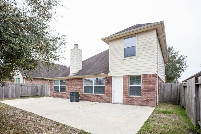 2883 Diamond Bay Drive, Dickinson, TX 77539
