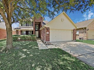 2883 Diamond Bay Drive, Dickinson, TX 77539