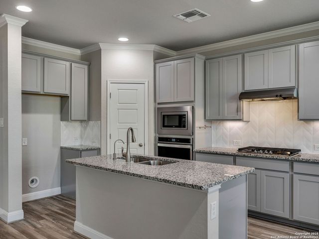 142 Abbeydell, Boerne, TX 78015