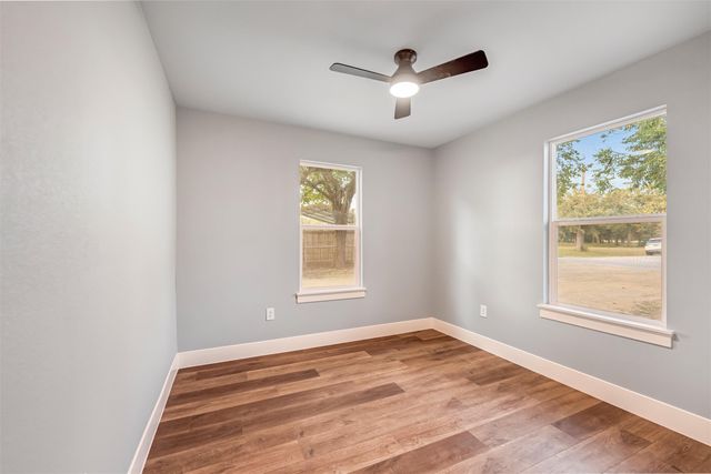 1300 County Road 1550, Chico, TX 76431