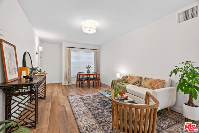 419 S Rexford Drive 2, Beverly Hills, CA 90212