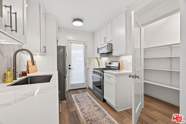419 S Rexford Drive 2, Beverly Hills, CA 90212