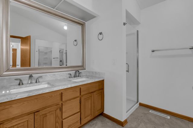 12973 Eastview Court, Apple Valley, MN 55124