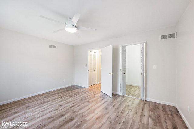11944 15 Mile Road, Sterling Heights, MI 48312