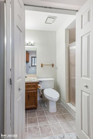 11944 15 Mile Road, Sterling Heights, MI 48312