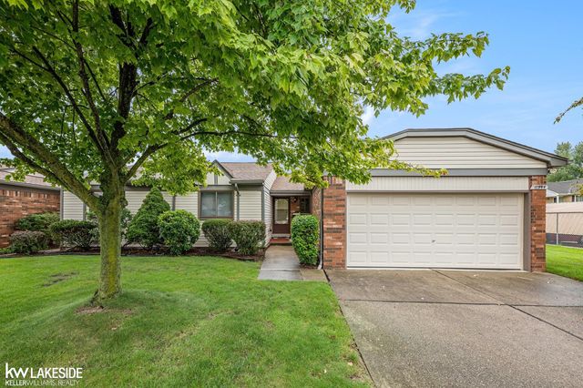 11944 15 Mile Road, Sterling Heights, MI 48312
