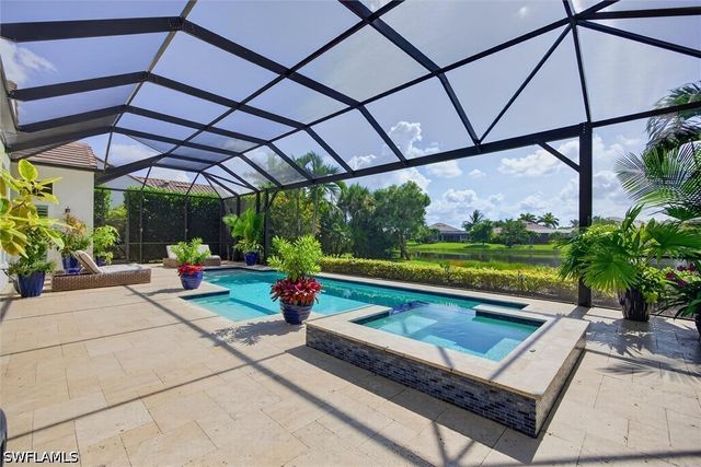 3245 Cullowee LN, Naples, FL 34114