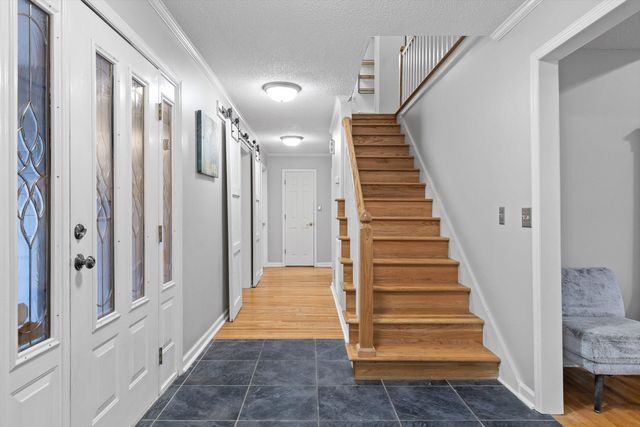 9100 Tennga Lane, Chattanooga, TN 37421