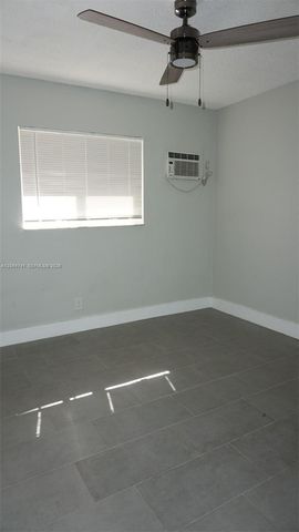 808 SW 14th Terrace 4, Fort Lauderdale, FL 33312