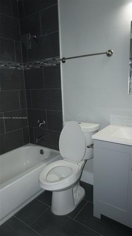 808 SW 14th Terrace 4, Fort Lauderdale, FL 33312