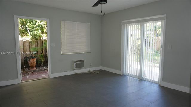 808 SW 14th Terrace 4, Fort Lauderdale, FL 33312