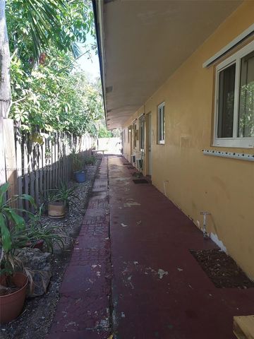 808 SW 14th Terrace 4, Fort Lauderdale, FL 33312