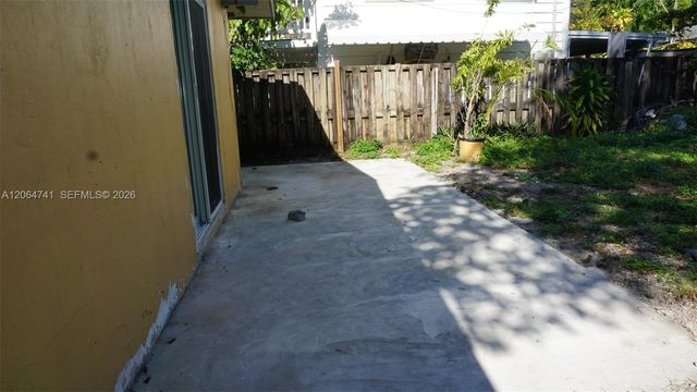 808 SW 14th Terrace 4, Fort Lauderdale, FL 33312