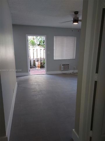 808 SW 14th Terrace 4, Fort Lauderdale, FL 33312