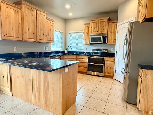 3344 E KENNEKUK LN, Eagle Mountain, UT 84005