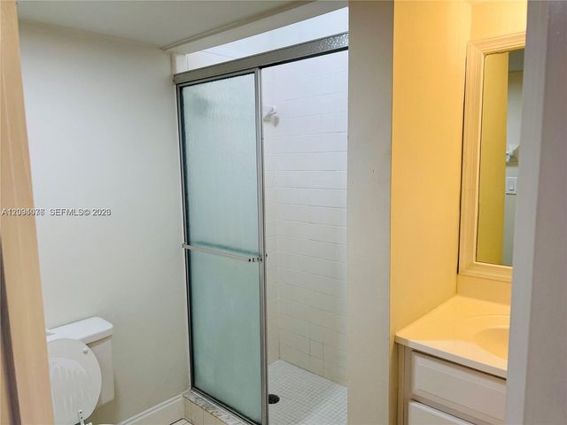8025 S Colony Circle S 210, Tamarac, FL 33321