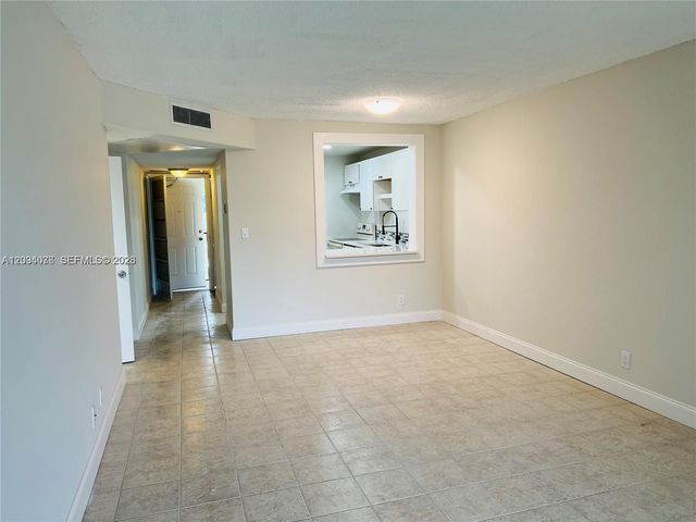 8025 S Colony Circle S 210, Tamarac, FL 33321