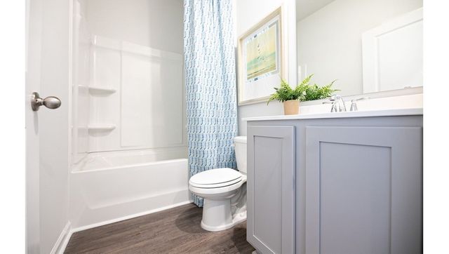 1957 Rosewood Dr, White House, TN 37188