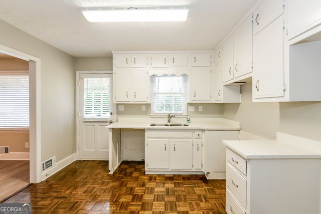 17 Juliana Court, Ellenwood, GA 30294