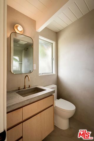 295 Mabery Road, Santa Monica, CA 90402