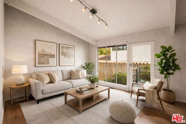 295 Mabery Road, Santa Monica, CA 90402