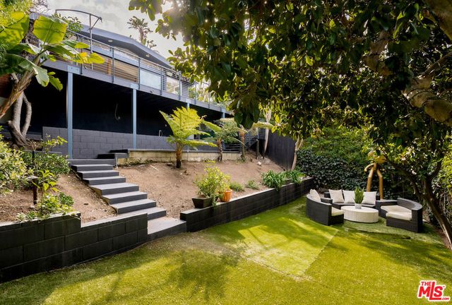 295 Mabery Road, Santa Monica, CA 90402