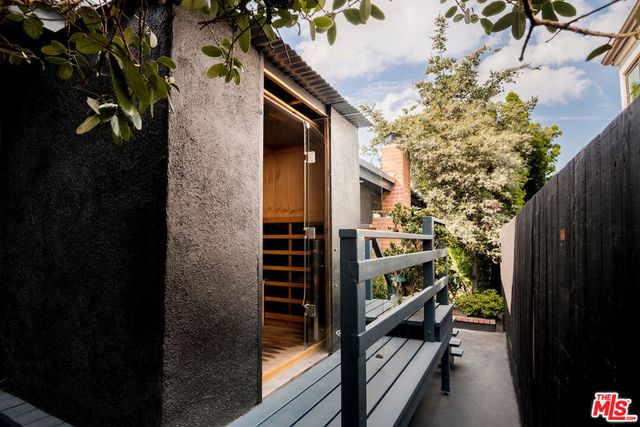 295 Mabery Road, Santa Monica, CA 90402