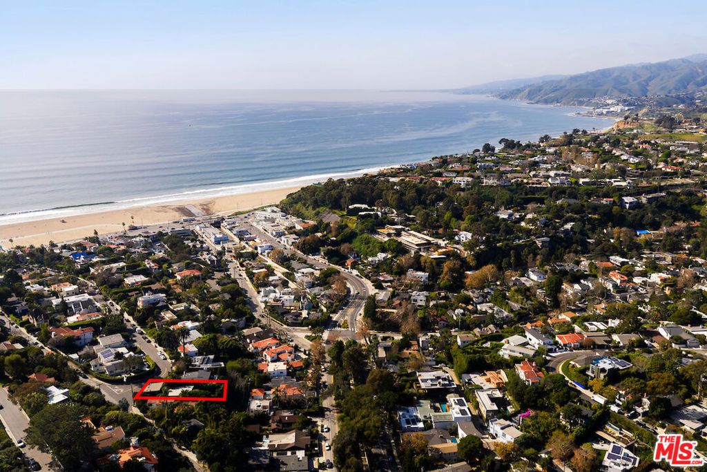 Image 48 of property listing at 295 Mabery Road, Santa Monica, CA 90402