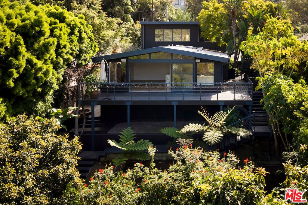 Image 49 of property listing at 295 Mabery Road, Santa Monica, CA 90402