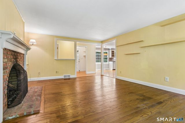 89 Summer Hill Road, Madison, CT 06443